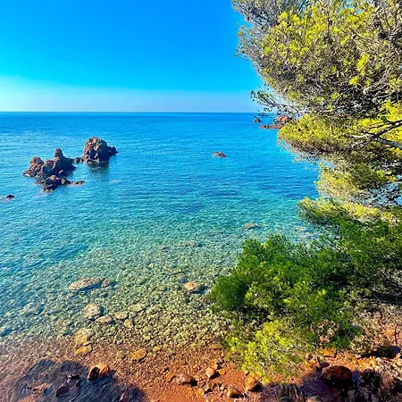 Apartment Superbe 4 Couchages Avec Terrasse - Clim - 50m De La Saint-Raphael (Var)