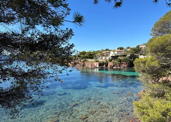 Superbe 4 Couchages Avec Terrasse - Clim - 50m De La *